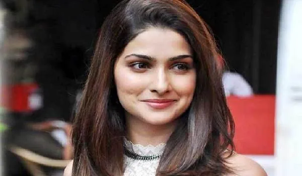 जल्द रिलीज होगा प्राची देसाई और रोहित खंडेलवाल का नया म्यूजिक वीडियो ‘एल्बम रिहाई’