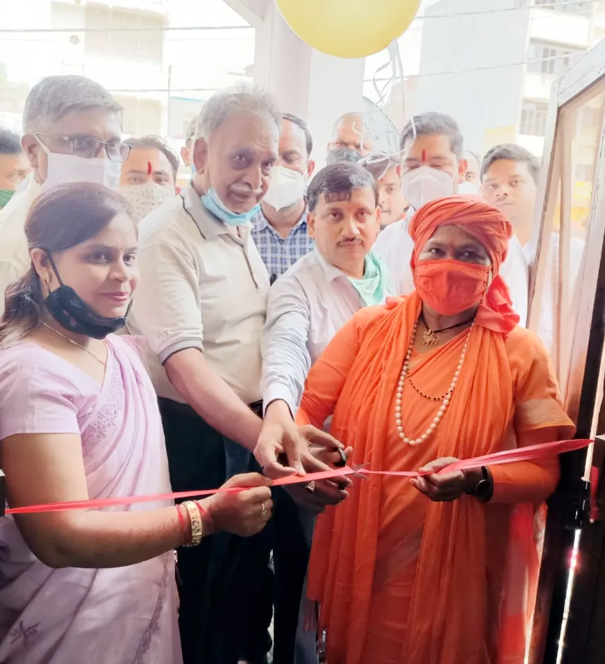 फतेहपुर: मेगा वैक्सीनेशन कैंप में 405 बिंदकी वासियों ने लगवाई वैक्सीन, केंद्रीय मंत्री ने किया शुभारंभ