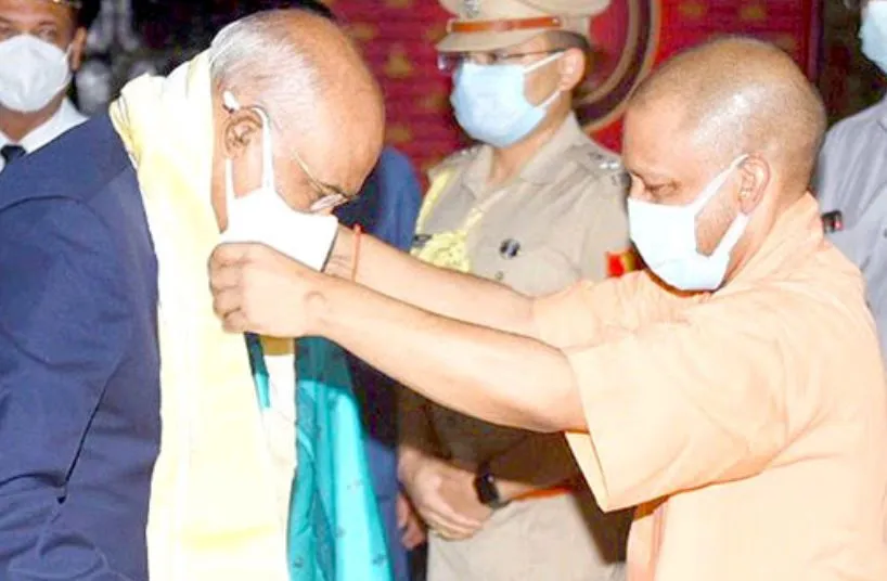 कानपुर: अपने जन्म स्थान पहुंचे राष्ट्रपति कोविंद, राज्‍यपाल और मुख्‍यमंत्री ने किया स्वागत