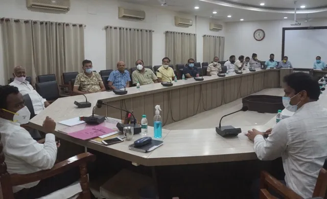 बरेली: लॉकडाउन में दाल व्यापारियों ने काटी चांदी, अब स्टॉक का देना होगा हिसाब