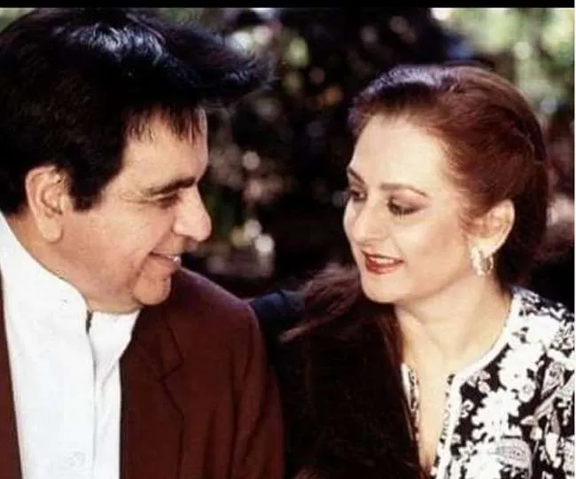 Dilip Kumar Died at the age of 98 : Know about Dilip Kumar and Saira Banu Love Story