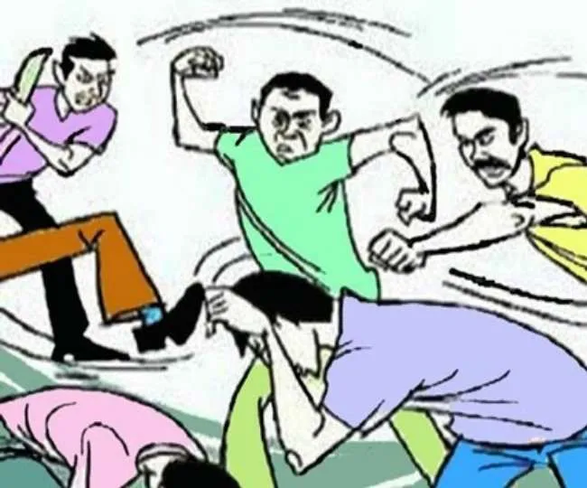 बदायूं: घर में घुस गई गाय तो टूट गया दरवाजा, दो पक्षों में चले लाठी-डंडे, अधेड़ की मौत