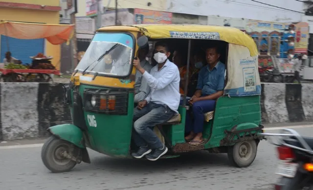 बरेली: महंगा पेट्रोल-डीजल, किराया सीएनजी के टेम्पो-ऑटो का बढ़ाया