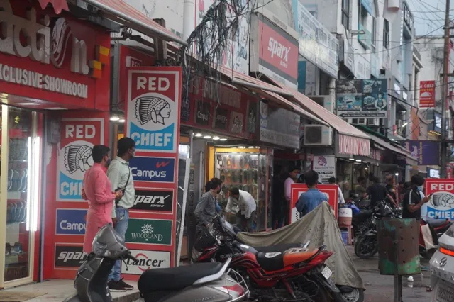 बरेली: सर्वे में पकड़ा खेल, 600 दुकानदारों ने नहीं कराया दाखिल-खारिज