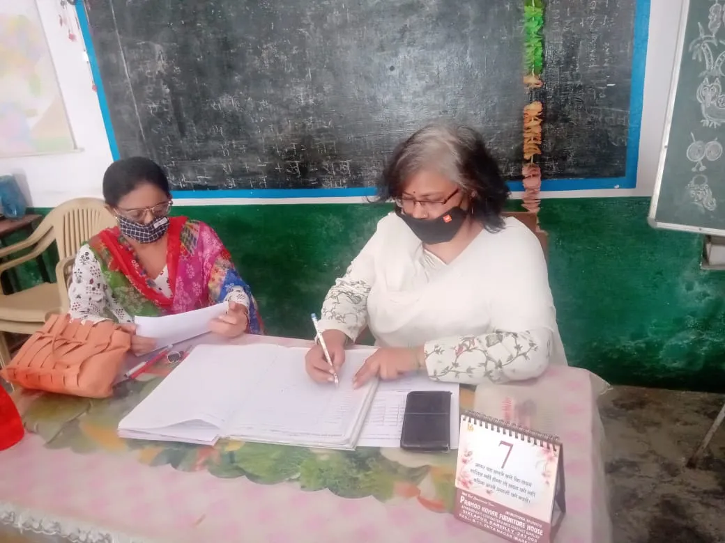 बरेली: कायाकल्प देख सरकारी स्कूलों में दिलचस्पी दिखा रहे अभिभावक