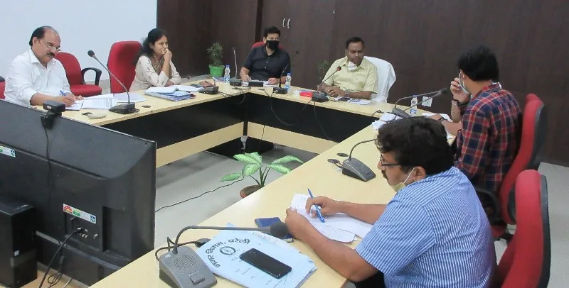 बरेली: निशाने पर आए स्मार्ट सिटी के कामों में देरी करने वाले अफसर