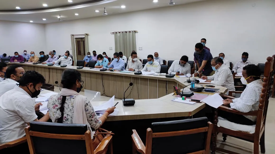 बरेली: राजस्व वसूली में कई विभाग फिसड्डी, डीएम ने जताई नाराजगी