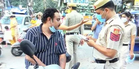 अल्मोड़ा: कोविड नियमों की हो रही अनदेखी, कार्रवाई के बाद भी लोगों में नहीं दिख रहा सुधार