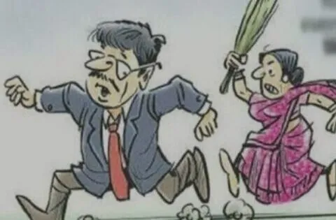 बाजपुर: छेड़छाड़ करने वाले युवक को युवती ने झाड़ू से पीटा