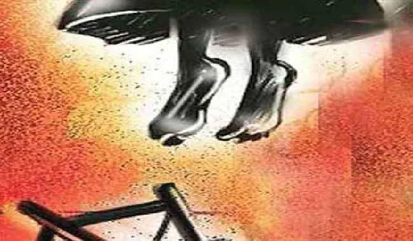 रामपुर : मां से  घरेलू काम के विवाद में फंदे से लटकी युवती, मौत