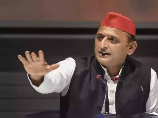 पेगासस स्पाइवेयर मामले पर भड़के अखिलेश यादव, केंद्र सरकार को बनाया निशाना