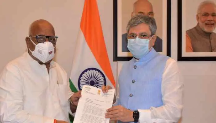 अयोध्या: रेलमंत्री से सांसद लल्लू सिंह ने की मुलाकात, नई ट्रेनों के संचालन समेत इन मुद्दों पर की बात