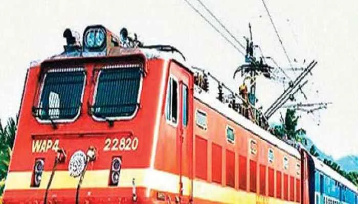 रेल यात्रियों के लिए खुशखबरी, गोरखपुर-बांद्रा स्पेशल ट्रेन का बढ़ाया गया फेरा