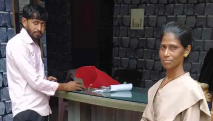 कानपुर: महिला होमगार्ड ने पेश की ईमानदारी की मिसाल, पैसा, मोबाइल व जरूरी कागजात किया वापस