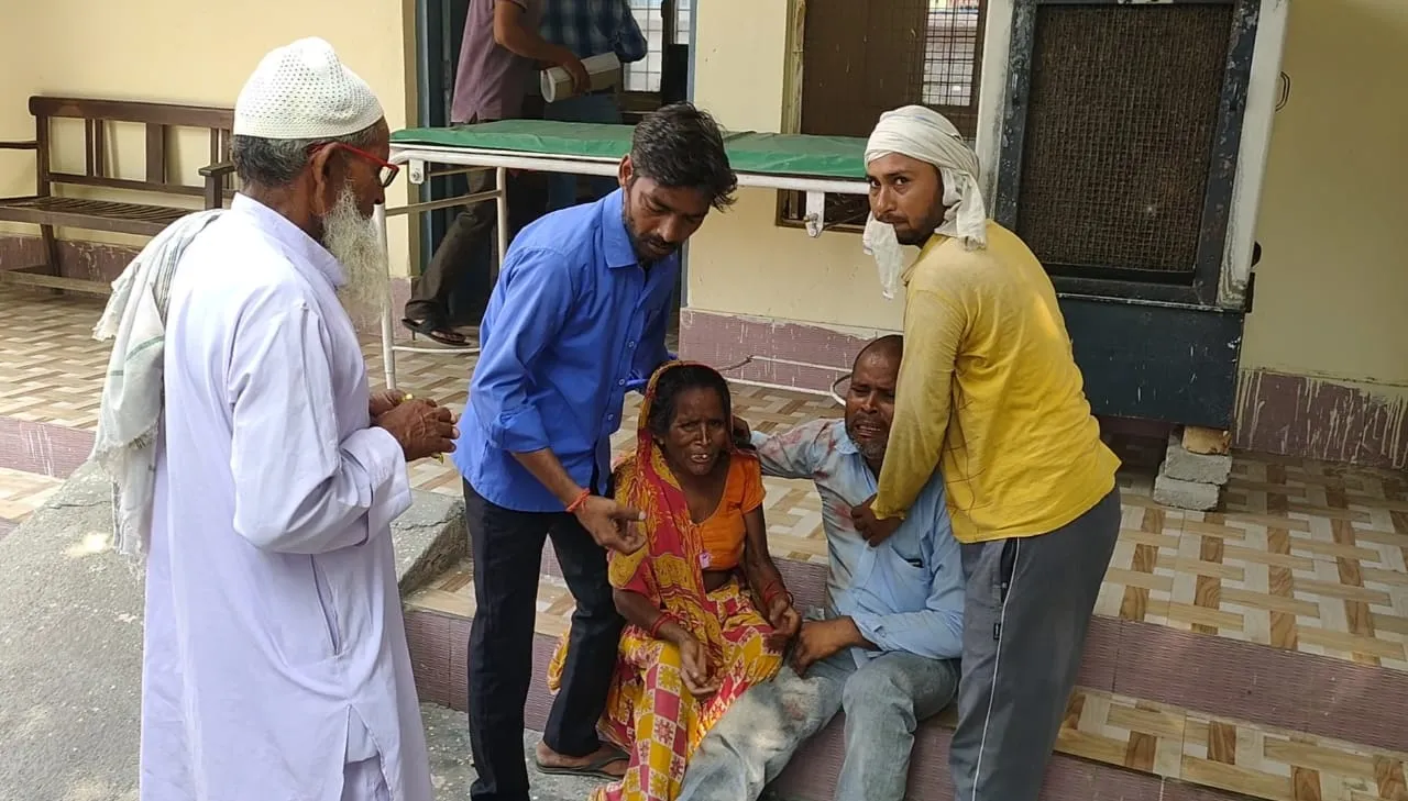 बदायूं: बाइक से गिरकर महिला की मौत