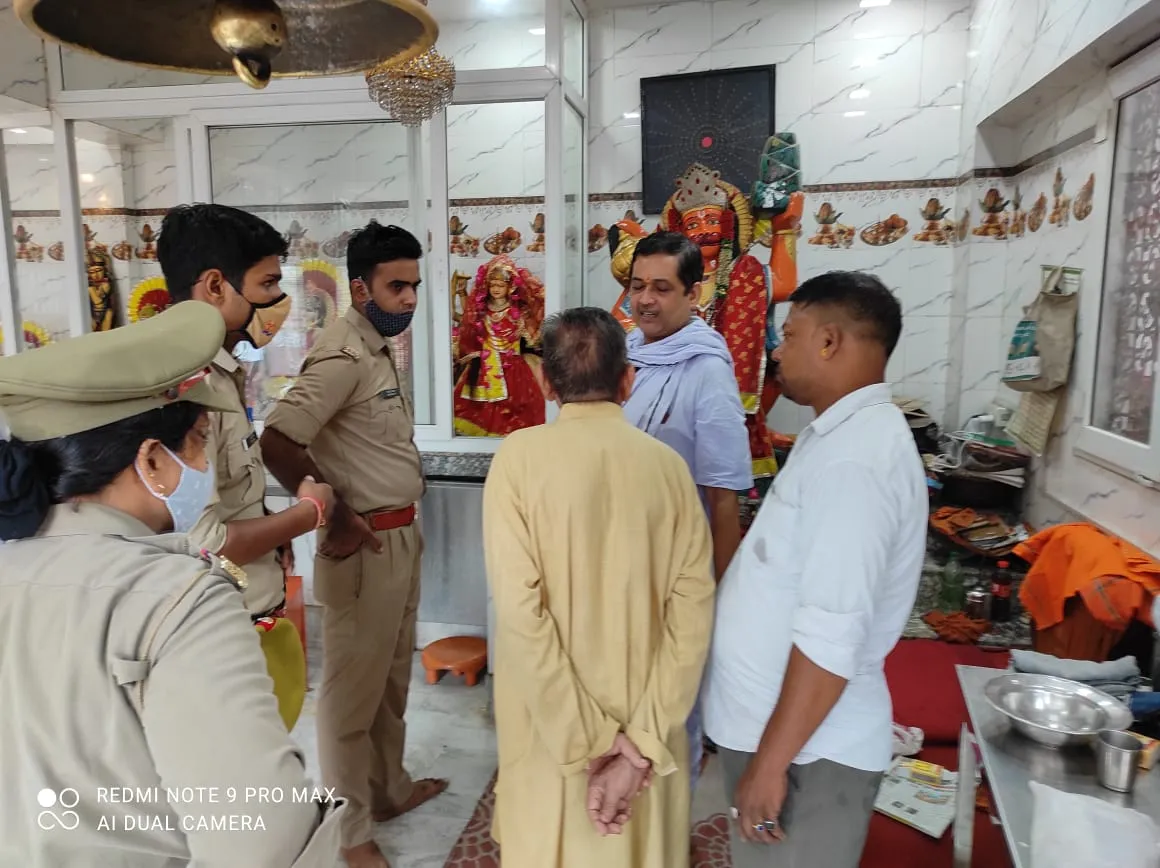 बरेली: मंदिर के दानपात्रों के ताले तोड़कर हजारों की चोरी