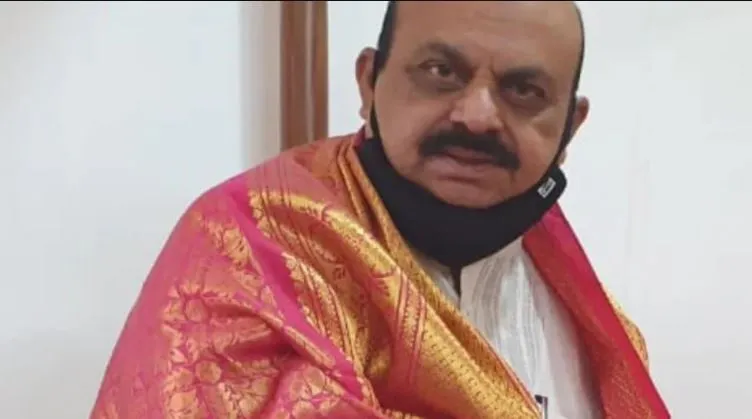 कोरोना को रोकने के लिए सीमाओं पर सख्ती और जांच अनिवार्य करनी होगी: बसवराज बोम्मई