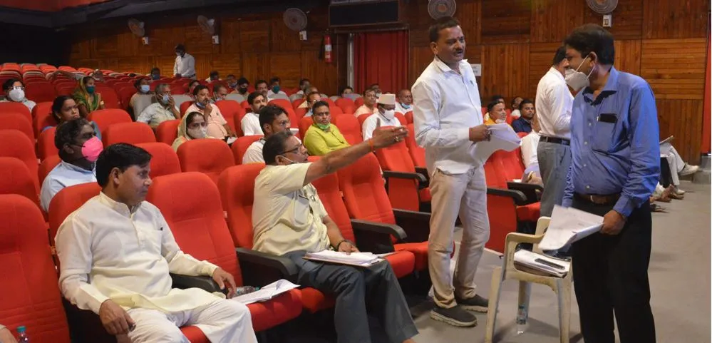 बरेली: निगम बोर्ड बैठक में पार्षदों ने भ्रष्टाचार और गड़बड़ी की खोली पोल