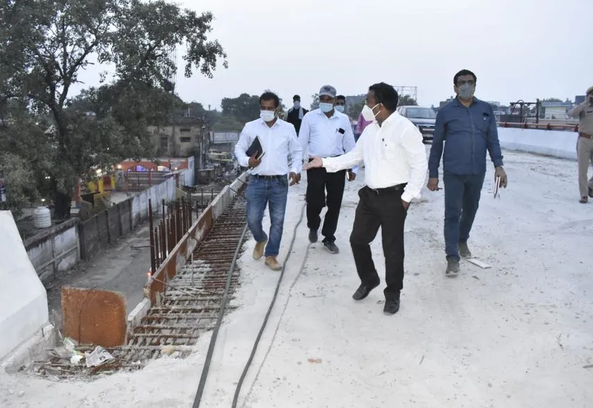 बरेली: सात दिन में चौपुला पुल का निर्माण पूरा करें