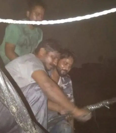 बरेली: खन्नु मोहल्ले में टूटकर गिरा बिजली का तार, बड़ा हादसा टला