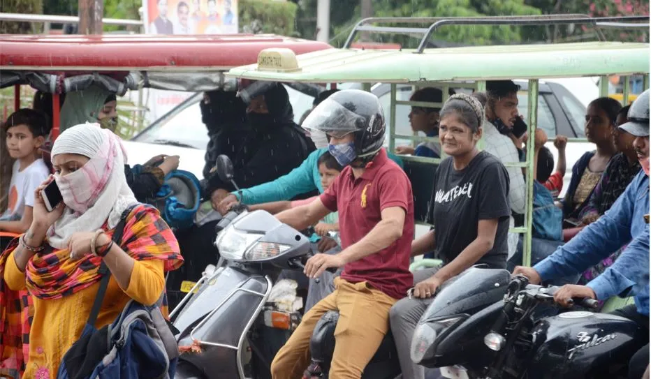 बरेली: साप्ताहिक बंदी के बाद शहर में लगा जाम