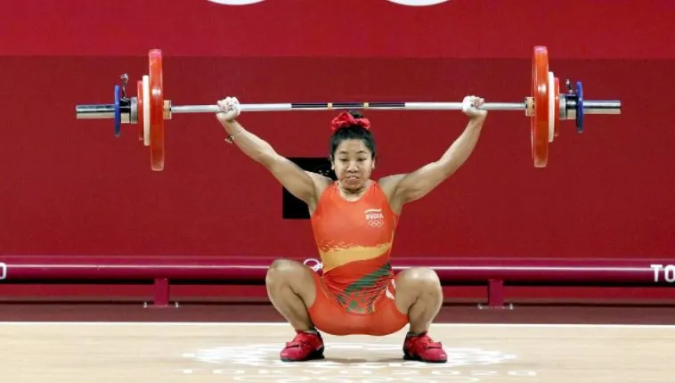 Tokyo Olympics: मीराबाई चानू के सिल्वर मेडल जीतते ही खुशी से झूमा देश, राष्ट्रपति कोविंद और पीएम मोदी ने दी बधाई