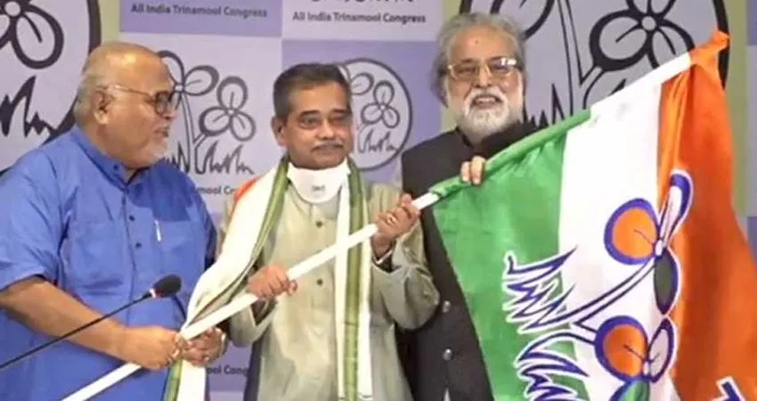 बंगाल में Congress को बड़ा झटका, पूर्व राष्ट्रपति प्रणब मुखर्जी के पुत्र अभिजीत मुखर्जी TMC में शामिल