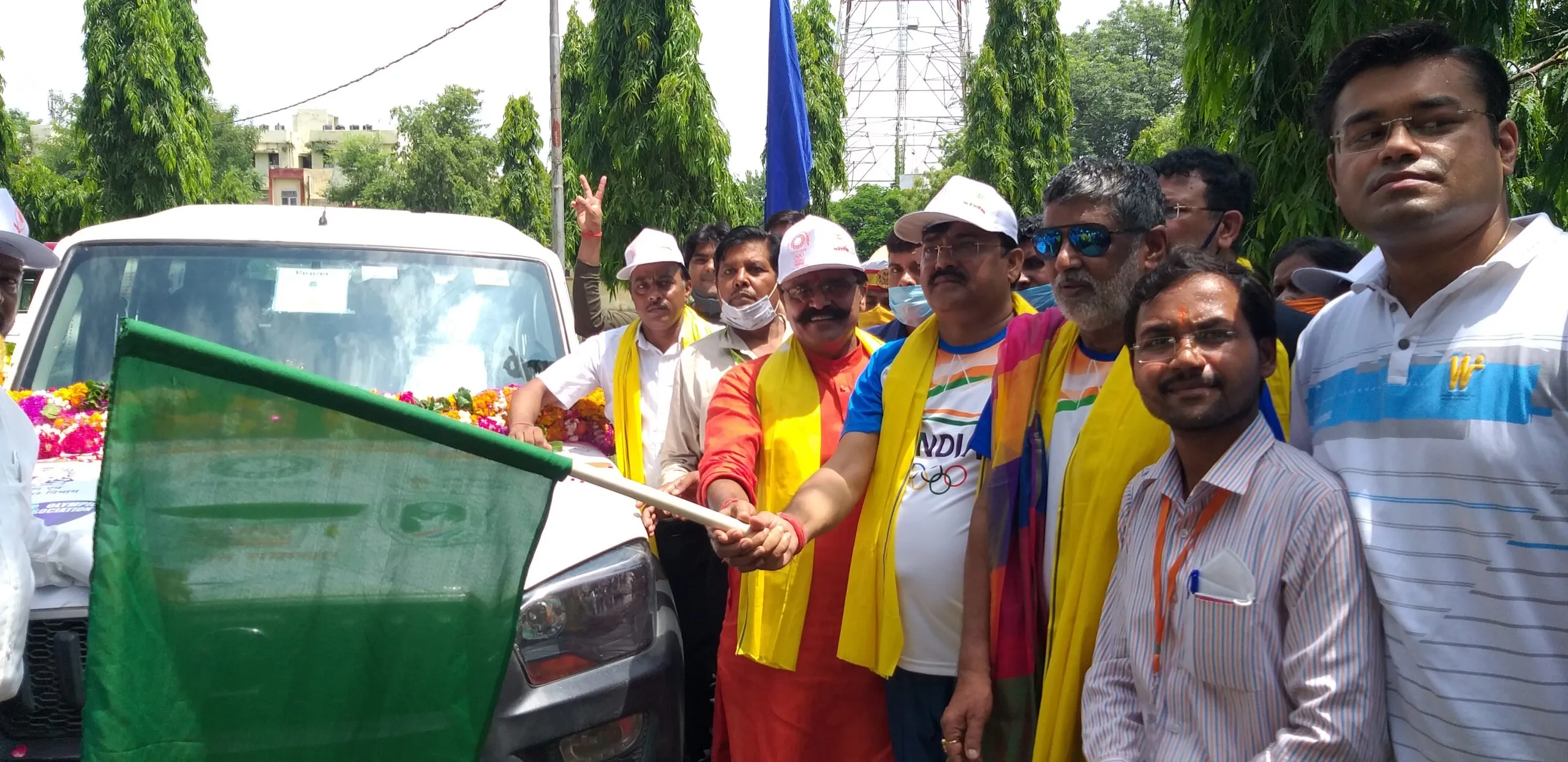 बरेली: टोक्यो ओलंपिक जागरूकता रिले यात्रा को कारागार मंत्री ने दिखाई हरी झंडी
