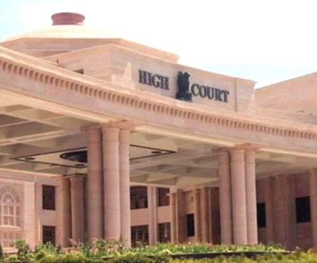 Lucknow HC bench: पंचायत चुनावों के संबंध में चुनाव आयोग से तलब की रिपोर्ट, आयोग के सचिव को हलफनामा दाखिल करने का भी आदेश