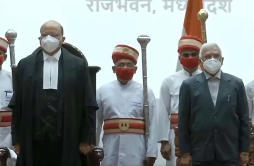 मंगू भाई पटेल ने मध्य प्रदेश के राज्यपाल पद की शपथ ग्रहण की