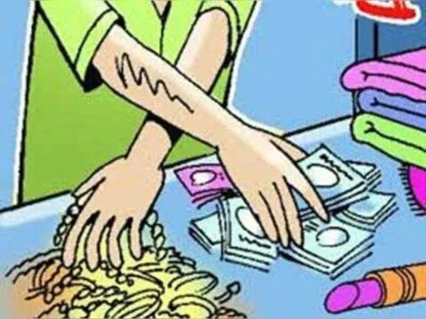 अल्मोड़ा: लाखों की चोरी के मामले में धरे तीन शातिर, गैरसैंण पोस्ट ऑफिस का ताला तोड़ उड़ाई थी नकदी 