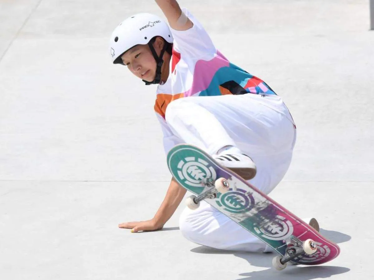 Momiji Nishiya Skateboarding: Meet Japan's 13 Year Old Star Who Is First Olympic Women's Street Skateboarding Gold Medalist - मोमिजी निशिया: 13 साल 330 दिन... बस इतनी सी उम्र में इस जापानी