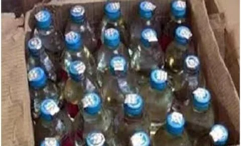 अल्मोड़ा: बाड़ेछीना ले जा रहे थे तस्कर सात लाख की शराब, पुलिस ने किया गिरफ्तार