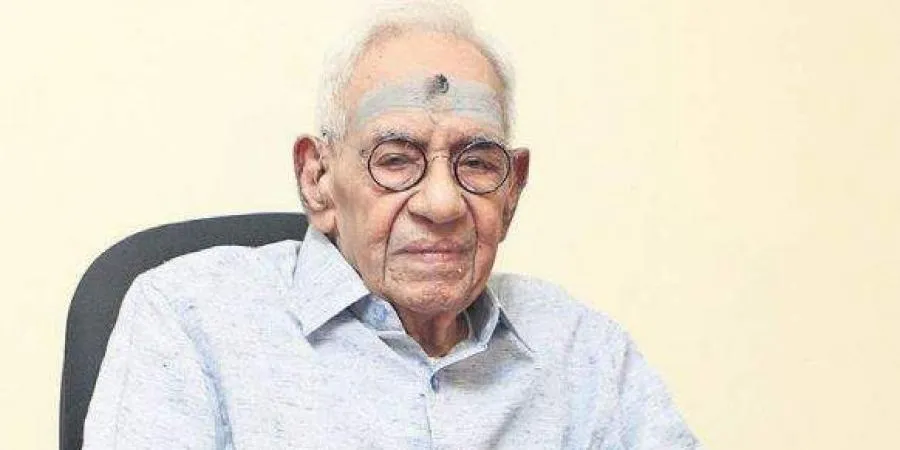 एक युग का अंत: प्रख्यात आयुर्वेदाचार्य Dr. P K Warrier का निधन, प्रधानमंत्री मोदी समेत कई नेताओं ने जताया शोक
