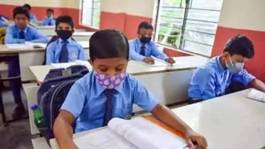 बरेली: बच्चे अगली कक्षा में बढ़े पर मानसिक विकास रुका