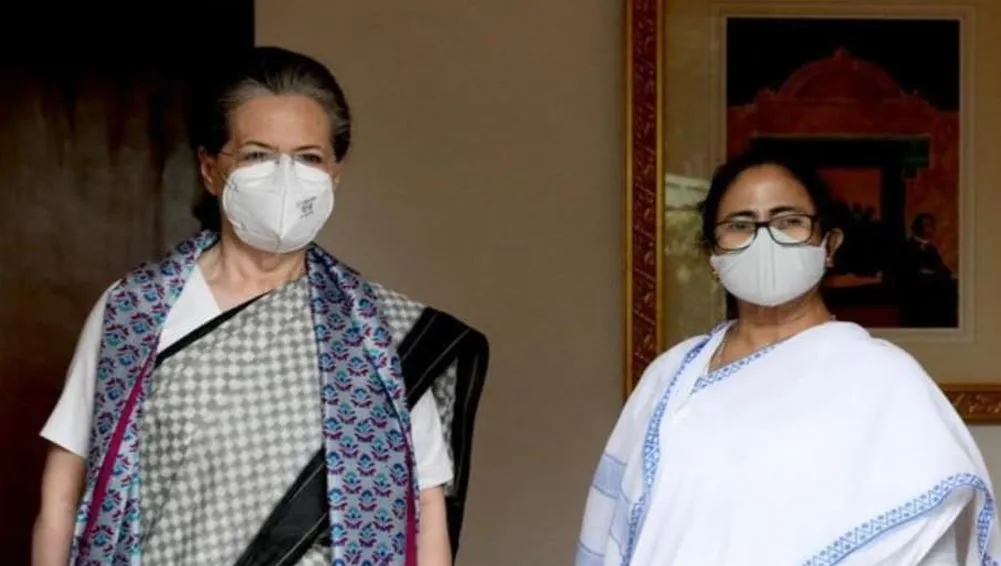 2024 के लोकसभा चुनाव में बड़ी भूमिका निभाने की तैयारी में टीएमसी, सोनिया से की ममता ने मुलाकात