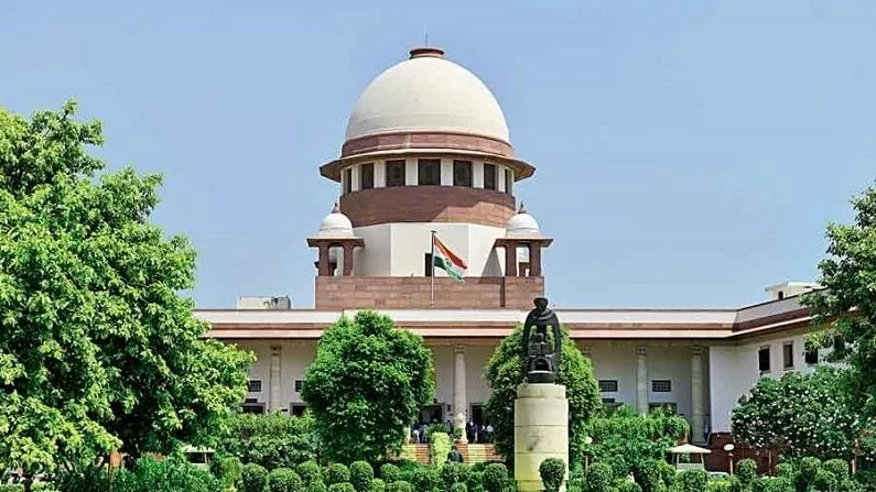 IT Act के असंवैधानिक घोषित होने के बाद भी हो रही FIR, SC ने जताई हैरानी, दिया केन्द्र को नोटिस