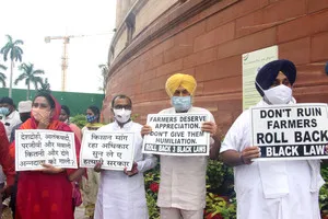 नैनीताल: होटल अधिग्रहण, भुगतान को लेकर सरकार से मांगा जवाब