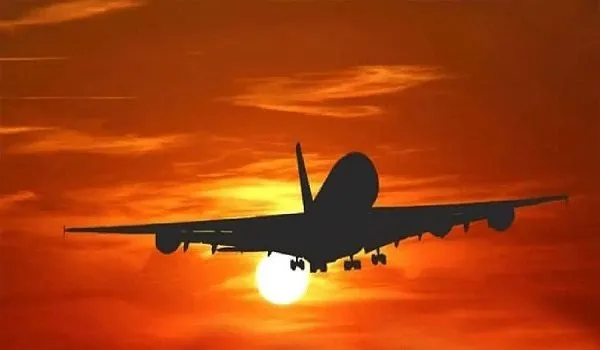 ओमान का बड़ा झटका, भारत-पाकिस्‍तान समेत 24 देशों से उड़ानों पर लगाई रोक, जानिए कारण