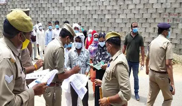 अमरोहा : ब्लॉक प्रमुख चुनाव के दौरान भाजपा व सपा समर्थक भिड़े, पुलिस ने भांजी लाठियां