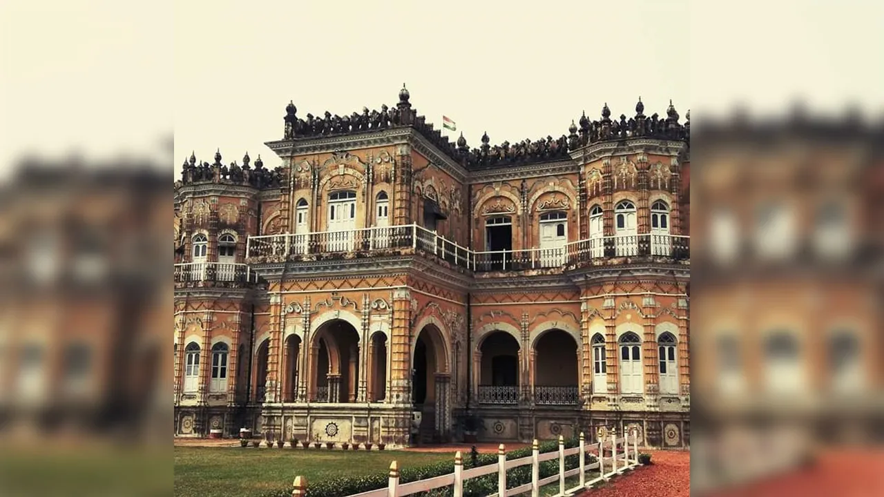 लखीमपुर-खीरी: इंग्लैंड के बकिंघम पैलेस की तर्ज पर बना है सिंगाही का राजमहल