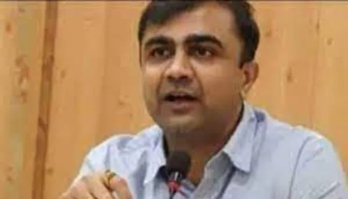 जिलाधिकारी ने कहा- रेलवे स्टेशन, बस स्टॉप व एयरपोर्ट पर बढ़ाएं सतर्कता, जानें वजह