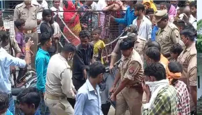 कानपुर: रेस्टोरेंट में करंट लगने से युवक की मौत, परिजनों ने काटा हंगामा