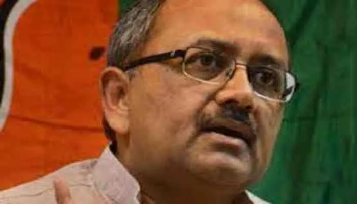 यूपी: योगी के मंत्री का प्रियंका पर पलटवार, मुख्तार को लेकर लगाया गंभीर आरोप