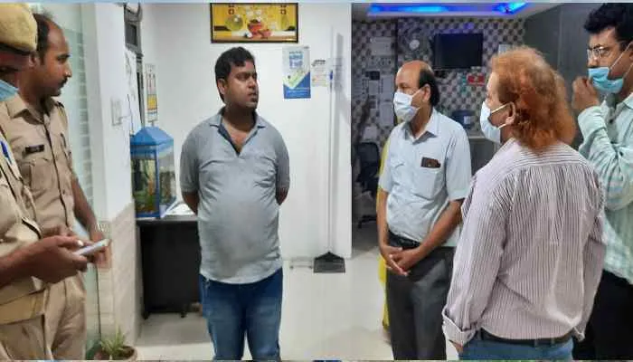 बाराबंकी: जच्चा-बच्चा की मौत पर डिप्टी सीएमओ ने दर्ज कराया मुकदमा, अस्पताल सीज