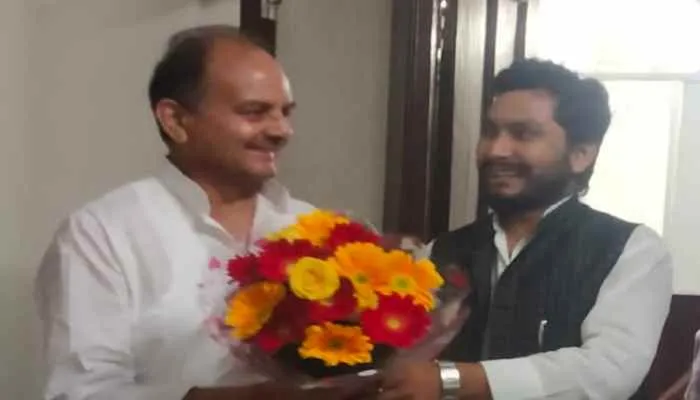 यूपी: एनसीपी ने प्रदेश सरकार पर बोला हमला, गंठबंधन पर दिया ये बड़ा संकेत
