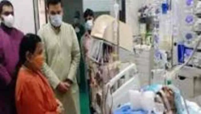 लखनऊ: कल्याण सिंह की हालत नाजुक, हाल जानने पहुंची उमा भारती