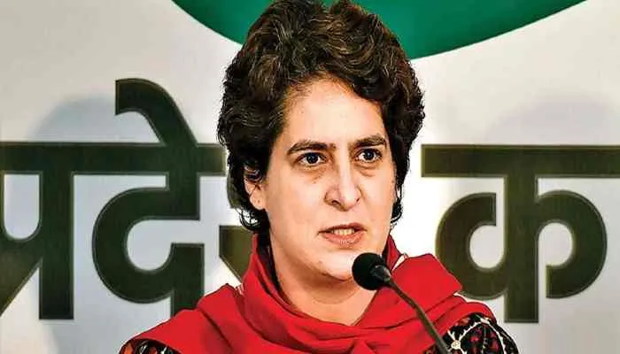 प्रियंका गांधी ने कसा तंज, कहा- हक मांगने पर यूपी सरकार बरसा रही है लट्ठ