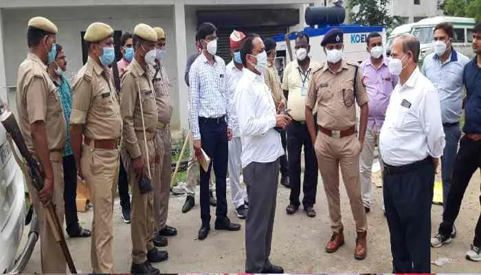 कन्नौज: ऑक्सीजन प्लांट का डीएम ने किया औचक निरीक्षण, दिए ये निर्देश