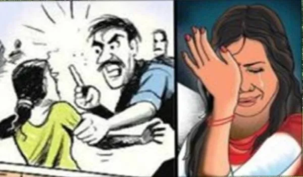 मुरादाबाद: दहेज की मांग पूरी न होने पर विवाहिता को पीटा, गर्भपात